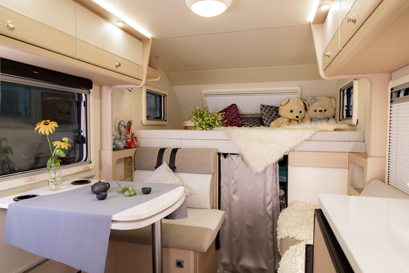 想要大床房車，可以看這兩款
