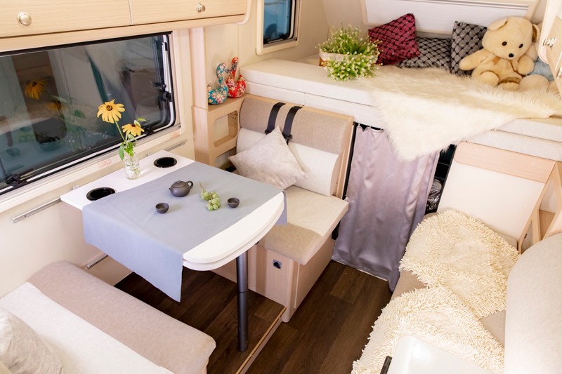 想要大床房車，可以看這兩款