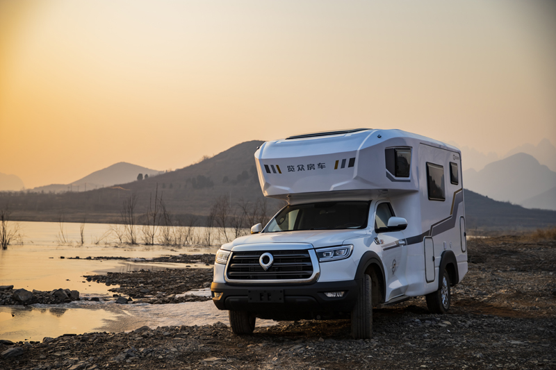 3月，北京房車展，看長城炮房車