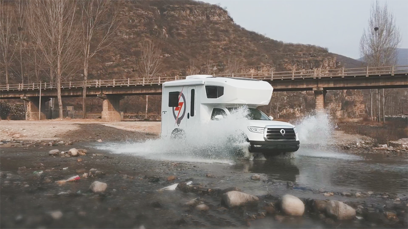 自由炮，用動力征服旅途