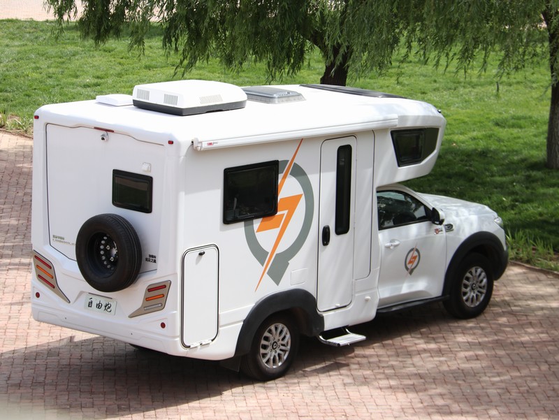 選購四驅(qū)越野房車時應(yīng)該注意什么？