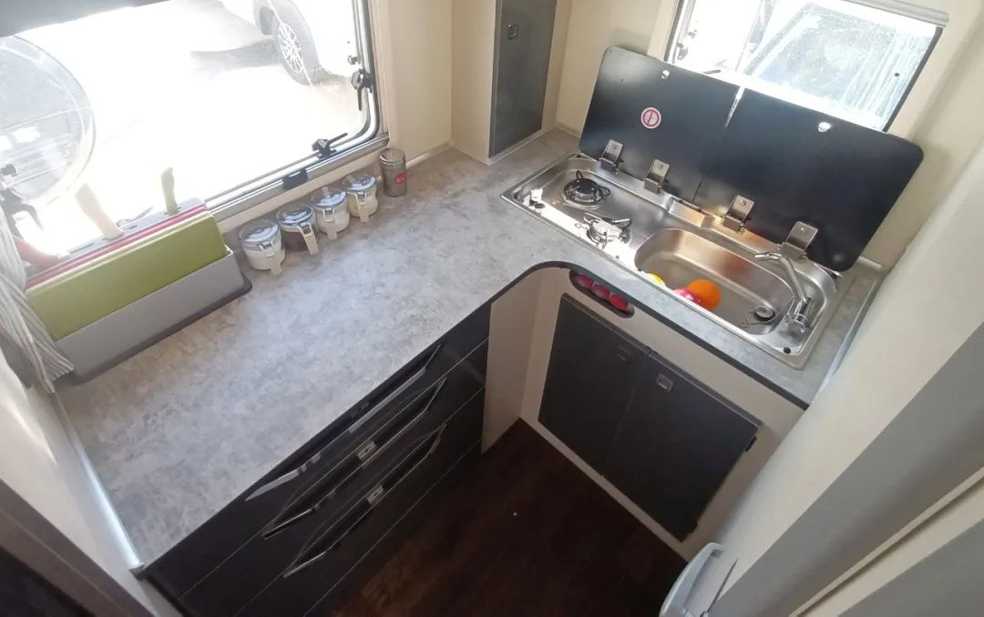 8月12日,相約武漢!顏值、動(dòng)力、空間都滿意的皮卡房車來了! 8月12日,相約武漢!顏值、動(dòng)力、空間都滿意的皮卡房車來了!