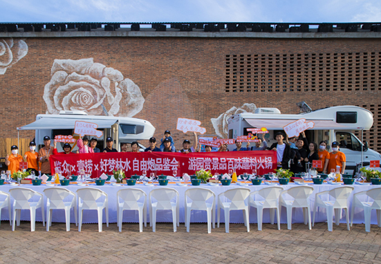 舒適房車生活，你怎么能不羨慕？