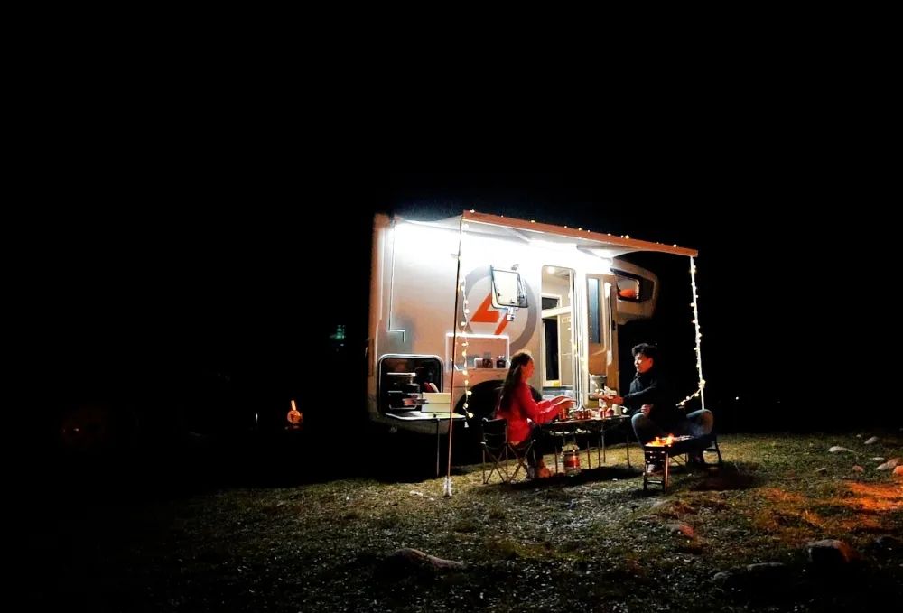 房車用電焦慮？那是因?yàn)闆]有遇見Ta！